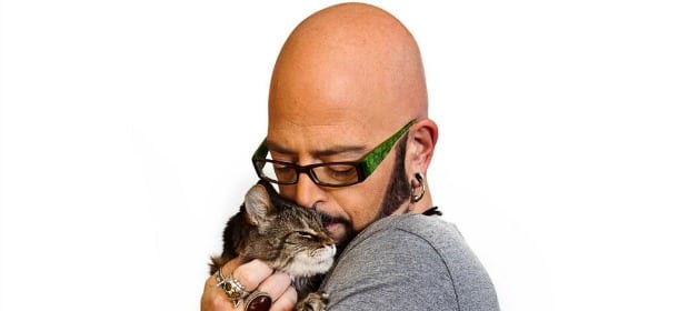 Gatti: le dieci regole per vivere felici con loro secondo Jackson Galaxy