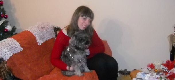 Il cane viene avvelenato e Sara crea "In ricordo di Lacuna", associazione che aiuta gli animali