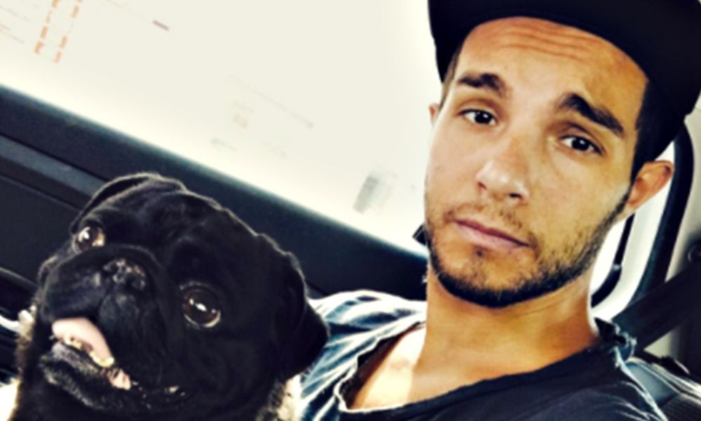 Marco Carta, lutto per il cantante: morto il cane Ettore [FOTO]