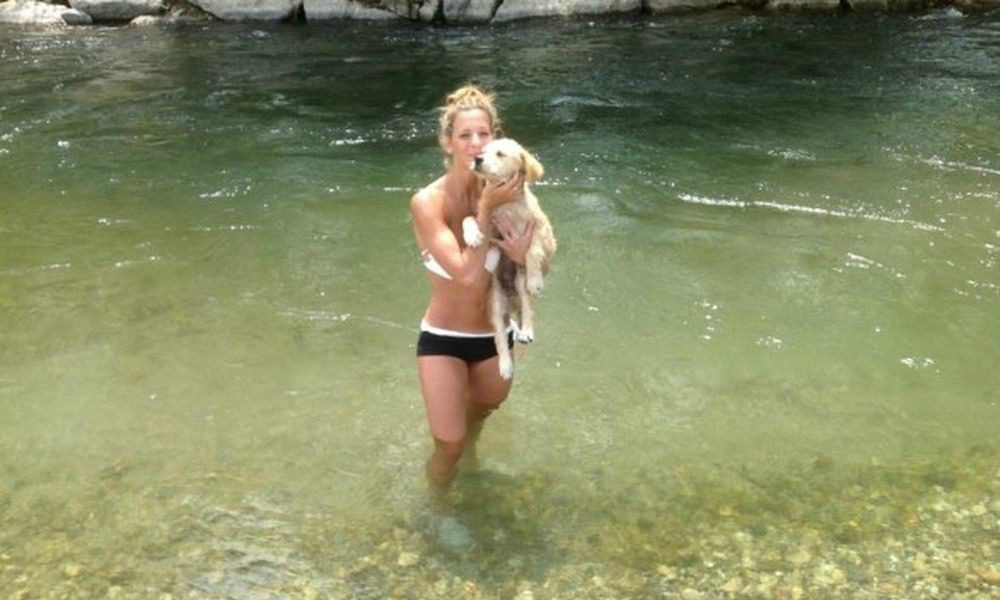Il nuovo cane di Giulia Calcaterra [VIDEO]