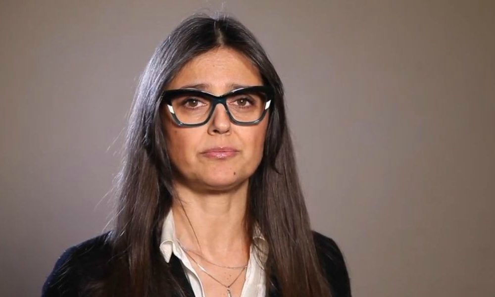 Rosita Celentano: “Aboliamo gli allevamenti di animali da pelliccia”