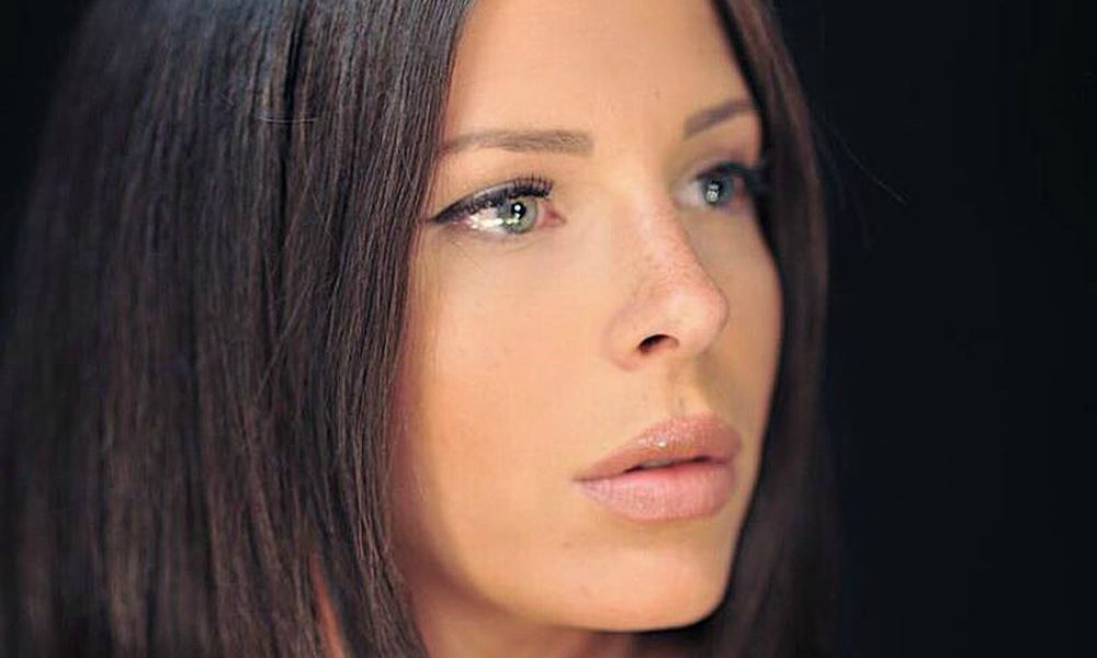Giulia Calcaterra: l’AIDAA incalza l’ex velina sulla vicenda della morte del suo cane [VIDEO]