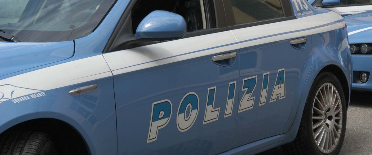 La fidanzata lo lascia, lui picchia il cane per vendetta