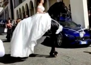 cavallo cade a terra matrimonio